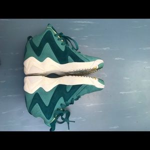 Reebok kamikaze 2 Easter color size 6